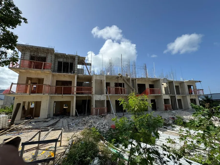 Estructura de hormigón armado en ejecución en un proyecto residencial del consorcio